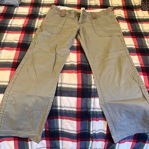 Mossimo Supply Co Size 5 low rise straight leg